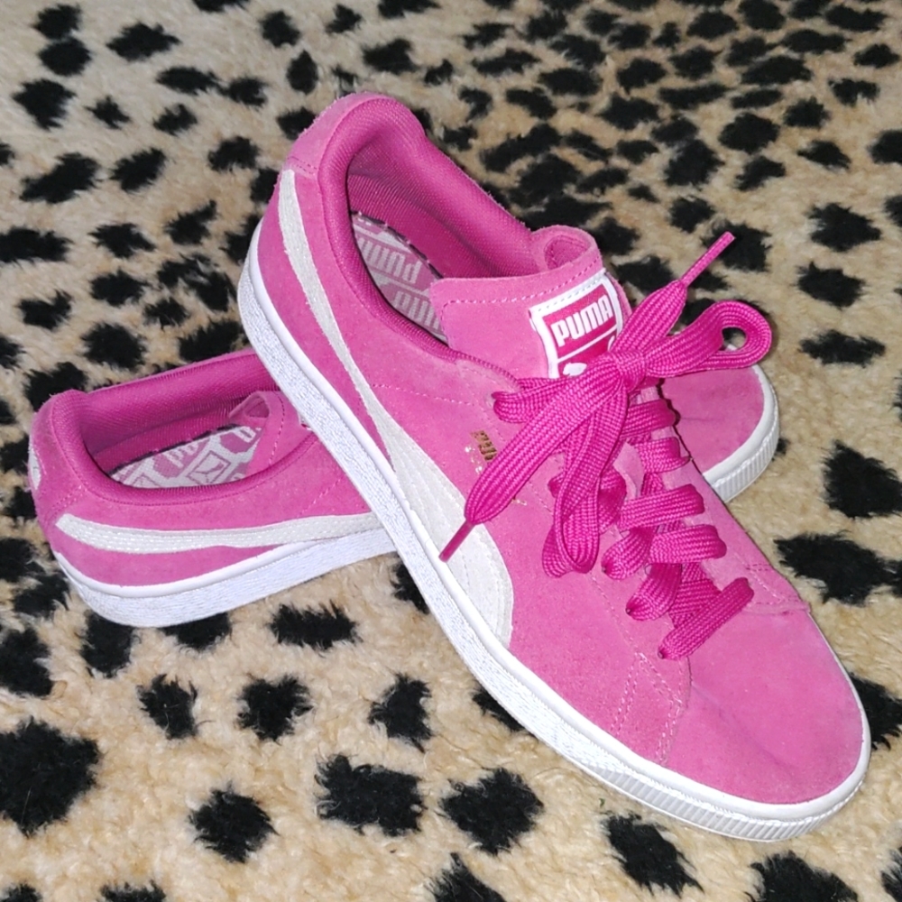 Pink puma shoes